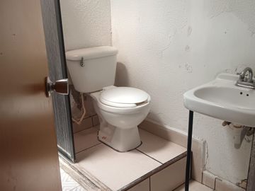 CASA EN VENTA EN PASEOS TULTEPEC / DOS RECAMARAS