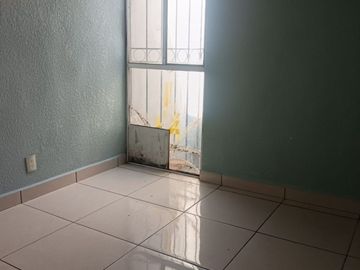CASA EN VENTA EN PASEOS TULTEPEC / DOS RECAMARAS