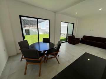 Casa en venta en Fracc. Las Brisas, Temixco, con alberca y jardín, gran oportunidad
