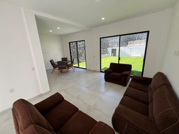 Casa en venta en Fracc. Las Brisas, Temixco, con alberca y jardín, gran oportunidad