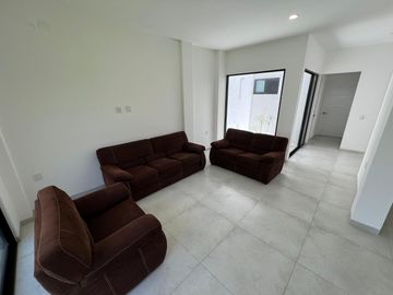 Casa en venta en Fracc. Las Brisas, Temixco, con alberca y jardín, gran oportunidad