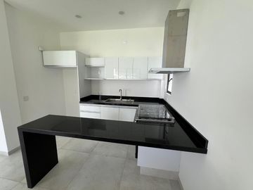 Casa en venta en Fracc. Las Brisas, Temixco, con alberca y jardín, gran oportunidad