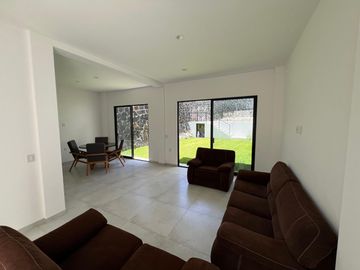Casa en venta en Fracc. Las Brisas, Temixco, con alberca y jardín, gran oportunidad