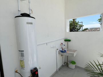 Casa en venta en Fracc. Las Brisas, Temixco, con alberca y jardín, gran oportunidad