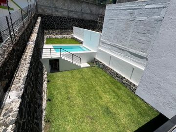 Casa en venta en Fracc. Las Brisas, Temixco, con alberca y jardín, gran oportunidad