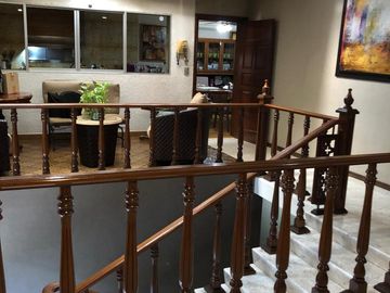 VENTA Casa Para Remodelar en Col. Vista Hermosa, Mty, N. L.