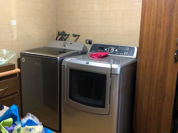 VENTA Casa Para Remodelar en Col. Vista Hermosa, Mty, N. L.