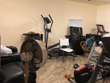 VENTA Casa Para Remodelar en Col. Vista Hermosa, Mty, N. L.