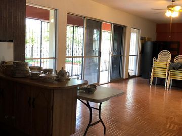 VENTA Casa Para Remodelar en Col. Vista Hermosa, Mty, N. L.