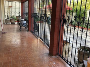 VENTA Casa Para Remodelar en Col. Vista Hermosa, Mty, N. L.