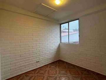 *¡Tu nuevo hogar a pasos del Metro Valencia!* 🏡