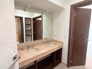 Casa en Renta en Valle Real