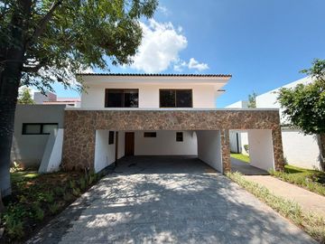 Casa en Renta en Valle Real