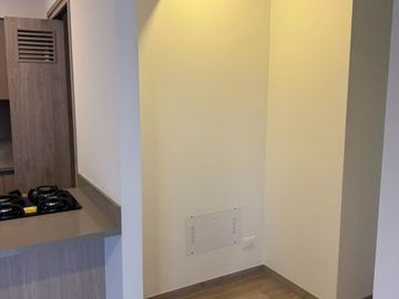 Arriendo apartamento sector Ciudad del Rio - Medellin