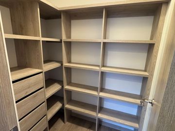 Arriendo apartamento sector Ciudad del Rio - Medellin