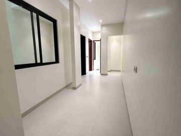 Rumah Brand New 3 Lantai Di Komplek Elit Permata Buana