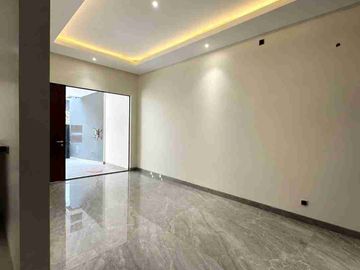 Rumah Brand New 3 Lantai Di Komplek Elit Permata Buana