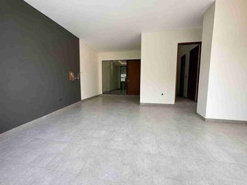 Rumah Brand New 3 Lantai Di Komplek Elit Permata Buana