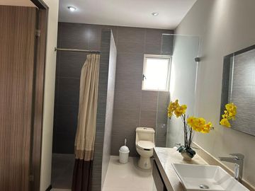 Casa en Renta en Cumbres Elite, Amueblada y Equipada, Monterrey, N.L.