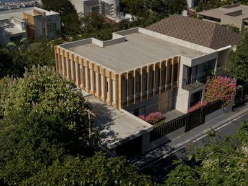 VENTA Casa en construcción en Col. Del Carmen, Mty, N.L