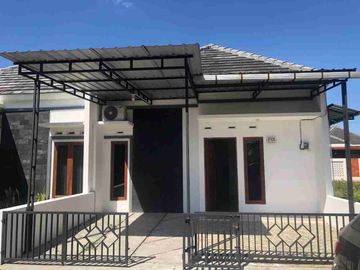 RUMAH SIAP HUNI MURAH DEKAT BUNDARAN SIYONO