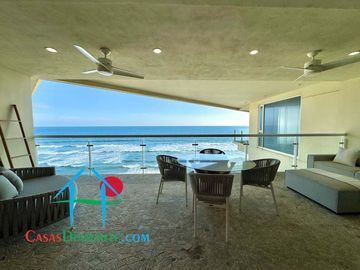 Departamento en renta vacacional con terraza y vista al mar