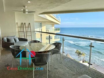 Departamento en renta vacacional con terraza y vista al mar