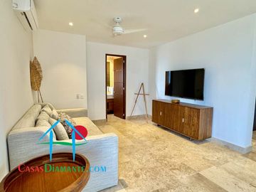 Departamento en renta vacacional con terraza y vista al mar