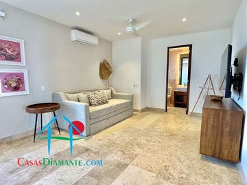 Departamento en renta vacacional con terraza y vista al mar