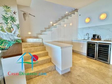 Departamento en renta vacacional con terraza y vista al mar