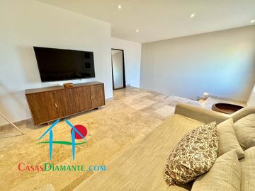 Departamento en renta vacacional con terraza y vista al mar
