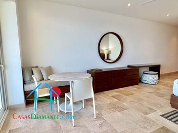 Departamento en renta vacacional con terraza y vista al mar