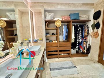 Departamento en renta vacacional con terraza y vista al mar