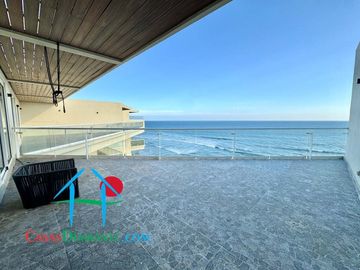 Departamento en renta vacacional con terraza y vista al mar