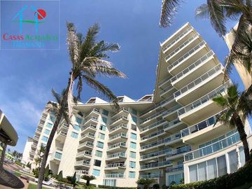 Departamento en renta vacacional con terraza y vista al mar