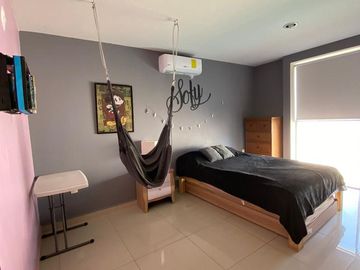 CASA EN VENTA CON ALBERCA, JACUZZI Y ROOF GARDEN EN CUAUTLA, MORELOS