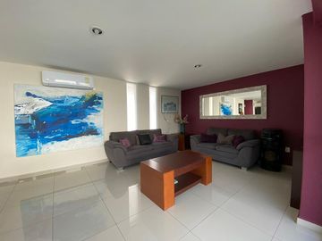 CASA EN VENTA CON ALBERCA, JACUZZI Y ROOF GARDEN EN CUAUTLA, MORELOS