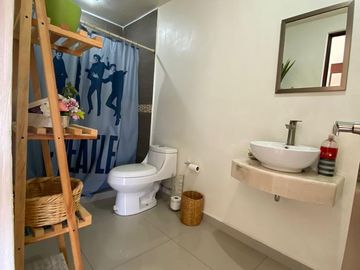 CASA EN VENTA CON ALBERCA, JACUZZI Y ROOF GARDEN EN CUAUTLA, MORELOS