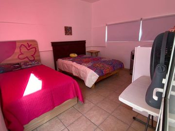 CASA EN VENTA CON ALBERCA, JACUZZI Y ROOF GARDEN EN CUAUTLA, MORELOS