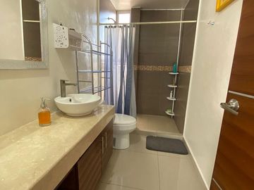 CASA EN VENTA CON ALBERCA, JACUZZI Y ROOF GARDEN EN CUAUTLA, MORELOS