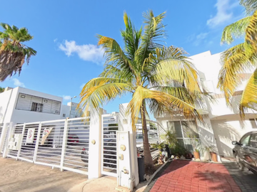 CASA EN CALLE CERRADA, VILLA MARINO, CANCÚN, QUINTANA ROO.