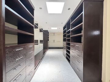 🌟 Residencia Moderna en Renta con Alberca y Jacuzzi en Jurica | $70,000 MXN/mes