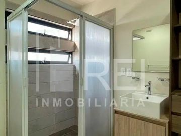 CASA EN RENTA VISTA SUR TLAJOMULCO