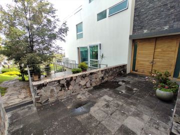Se renta casa con jardin y terraza en Virreyes