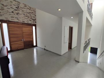 Se renta casa con jardin y terraza en Virreyes