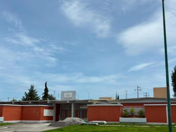 CASA DE REMATE EN RIO LAGARTO 2125 , FRACC BONANZA METEPEC