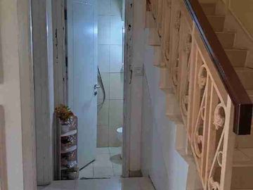 Harga 1,75 M Nego! Rumah 2 Lantai South Thames Jgc - Siap Huni