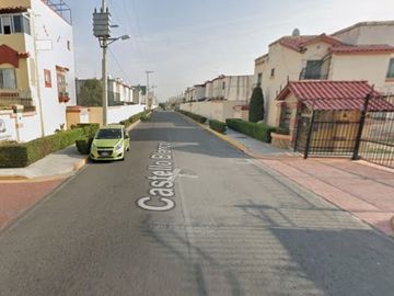 CASA EN VENTA REMATE DE BANCO ,NO ACEPTAMOS CREDITOS ,PONTEVEDRA 5 FRACC VILLA DEL REAL TECAMAC EDO MEXL