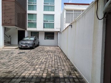 Departamento en Renta en Club Deportivo Atlas, cerca de Paseo Acoxpa Amplio, privado y con Roof Garden propio
