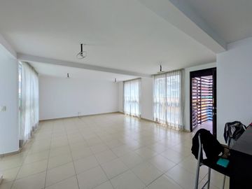 Departamento en Renta en Club Deportivo Atlas, cerca de Paseo Acoxpa Amplio, privado y con Roof Garden propio